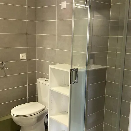 Lumineux, Parking - 6 Pers. A - Fr-1-319-631 *